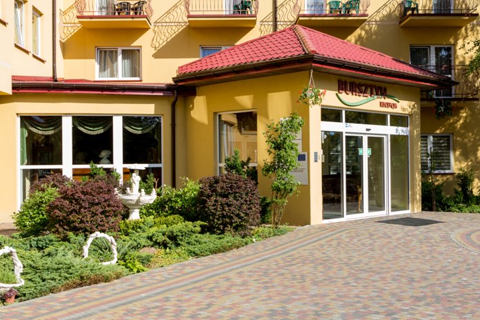 Bursztyn Dabki - Scheuen Sie nicht den Vergleich des Hotels in Neuwasser