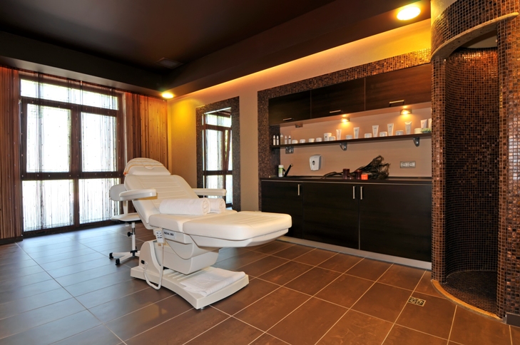 Delfin Spa & Wellness - Das ist ein gutes Hotel in Neuwasser (Dabki)