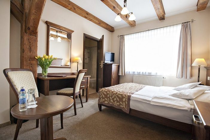 Hotel Lubicz - Kontakt in Ustka (Stolpmünde) und beste Preise
