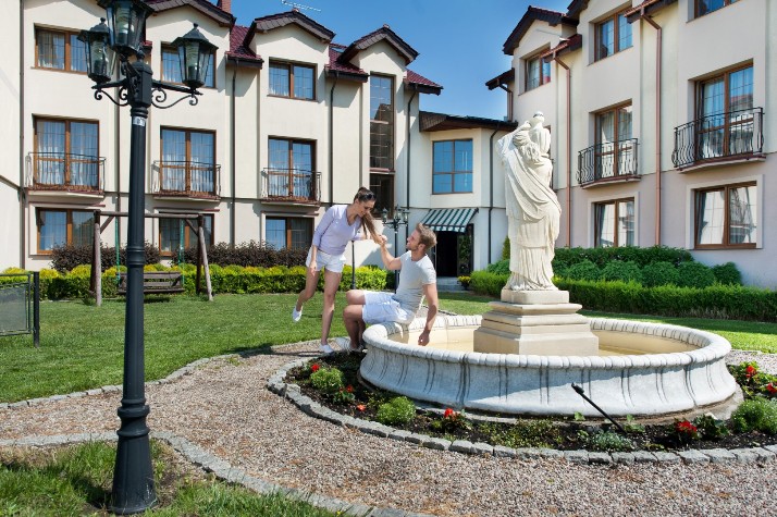 Magnat Resort & Spa - Hotel in Gribow (Grzybowo) direkt und günstig buchen