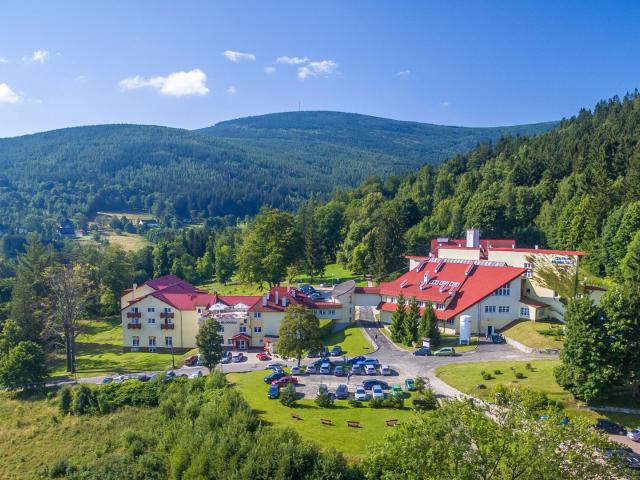Klinika Mlodosci - Medical Spa Hotel in Bad Flinsberg für Ruhe und Erholung