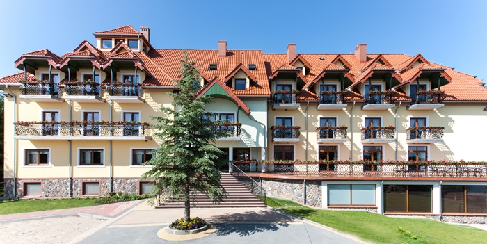 Robert´s Port Lake - Hotel und Zimmer mit Dusche und WC in Mikolajki