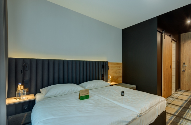 Saltic Resort & Spa - Zimmer im Hotel mit deutschen TV Programm