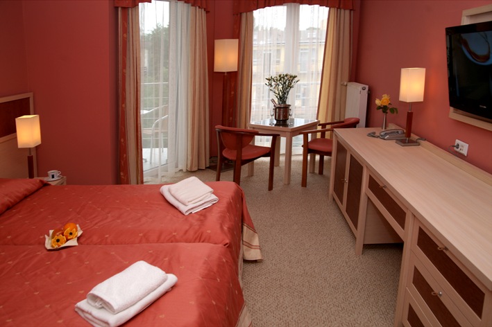 DELF INN