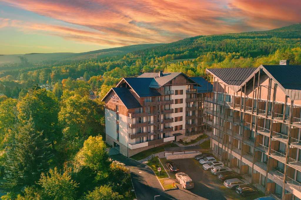 Hotel Elements - Das Resort liegt leider nicht am See aber mit guter Speisekarte