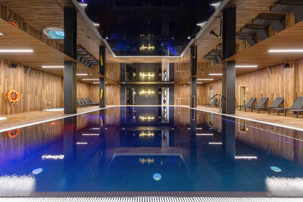 Hotel Elements - Das Resort liegt leider nicht am See aber mit guter Speisekarte