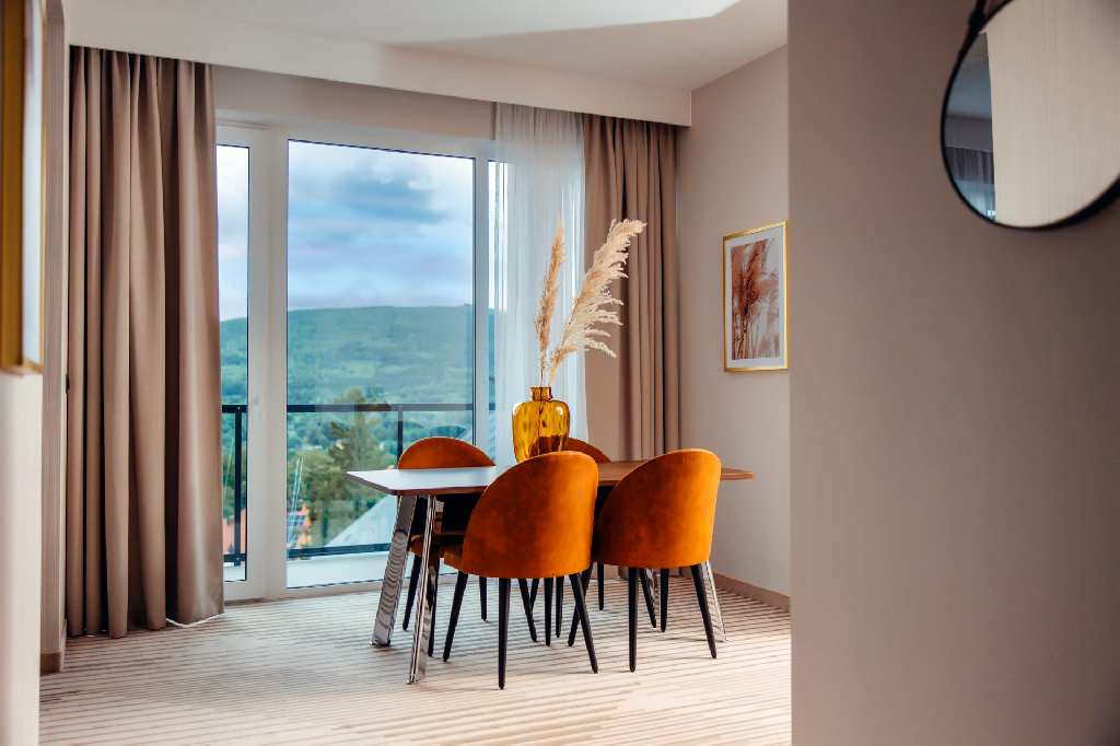 Hotel Elements - Das Resort liegt leider nicht am See aber mit guter Speisekarte