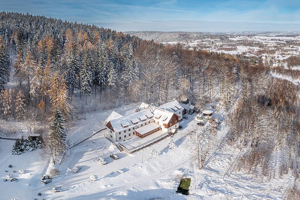 Le Mont Medical & SPA - Hotel mit Schwimmbad und guter Küche mit toller Speisekarte