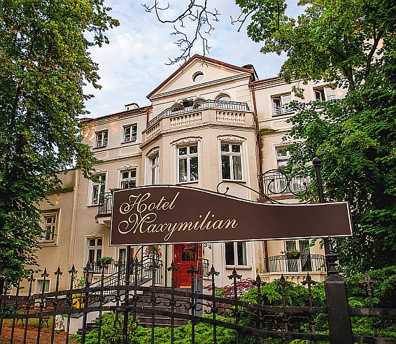 Maxymilian