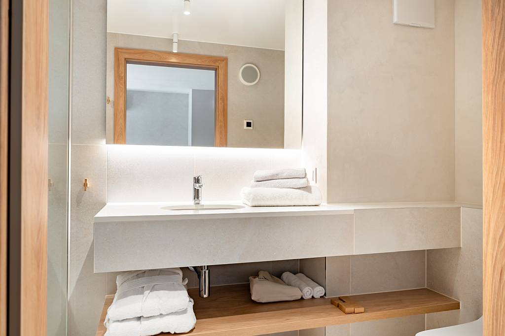 Nickel Resort - Hotel mit Zimmern und Appartements am Meer